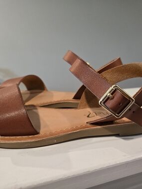 Brown Leather Buckle Sandals Size 11.5